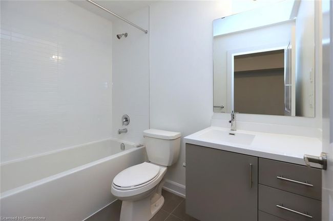 202 - 3200 William Coltson Ave, House attached with 1 bedrooms, 1 bathrooms and 1 parking in Oakville ON | Image 17