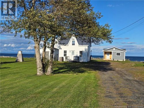 637 Principale Rue, Pointe Verte, NB, E8J2P7 | Card Image