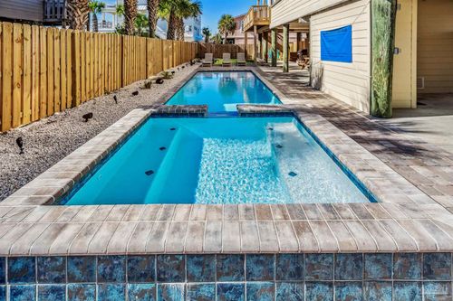 304 Maldonado Dr, Pensacola Beach, FL, 32561-2150 | Card Image