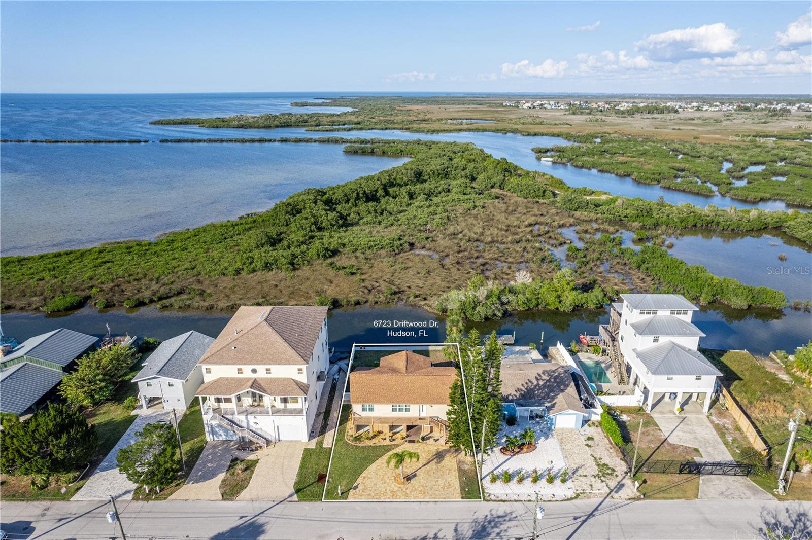 Driftwood Dr, Hudson, FL 34667