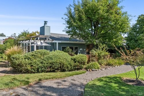 71 Creek Ln, Sonoma, CA, 95476-7369 | Card Image