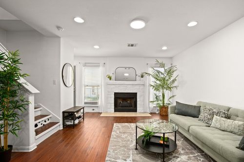 unit-17-6900 E Riverside Dr, Austin, TX, 78741-6605 | Card Image