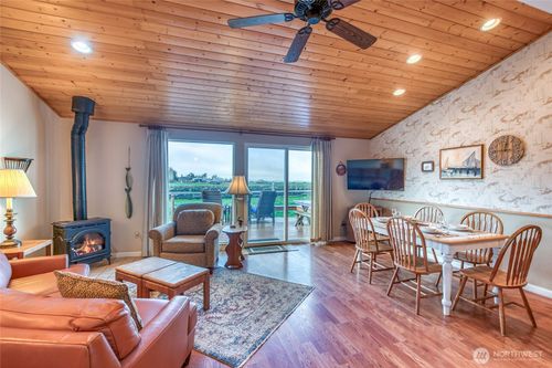 12a-182 Sucia Dr, Eastsound, WA, 98245-5001 | Card Image