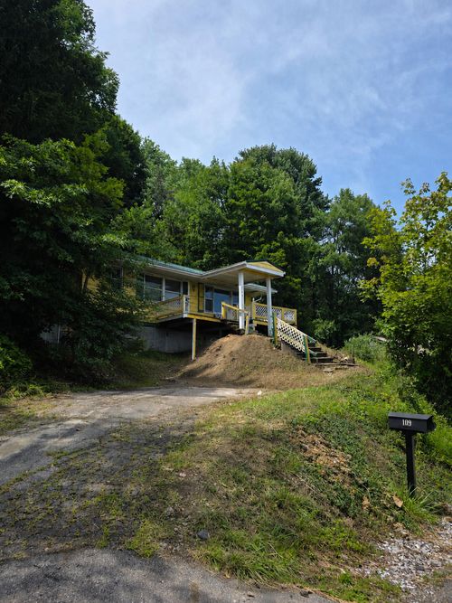 109 Apple St, Clearfield, PA, 16830 | Card Image