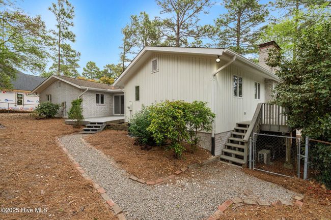 565 Lake Forest Dr Se, House other with 3 bedrooms, 3 bathrooms and 2 parking in Pinehurst NC | Image 43