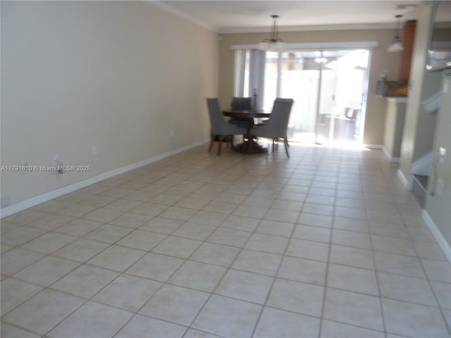 17050 Nw 22 Nd St, Townhouse with 3 bedrooms, 3 bathrooms and null parking in Pembroke Pines FL | Image 6