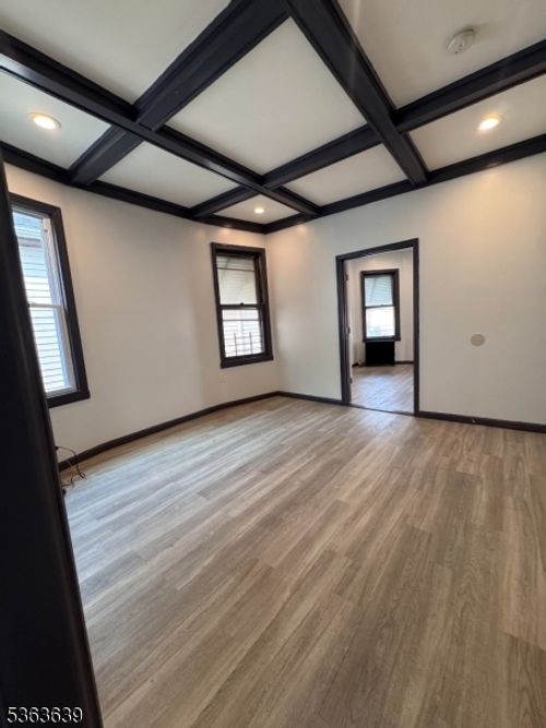 211 N 13th St, Newark, NJ, 07107-1226 | Card Image