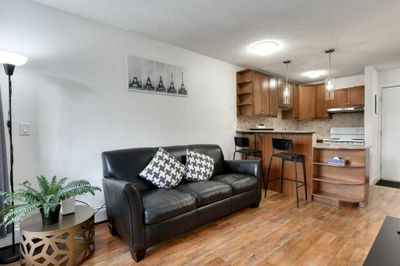 207 - 2130 17 St Sw, Condo with 1 bedrooms, 1 bathrooms and 1 parking in Calgary AB | Image 2