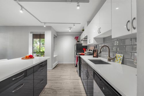 104-2920 Ash St, Vancouver, BC, V5Z4A6 | Card Image