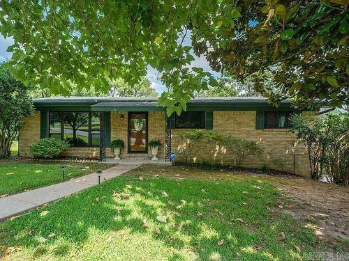 104 Oakcrest St, Hot Springs, AR, 71901-7746 | Card Image