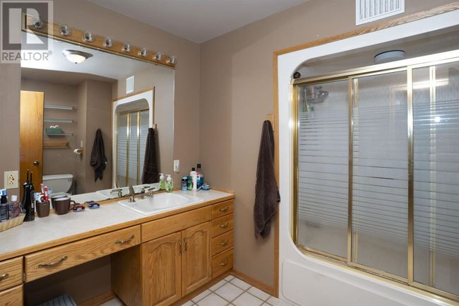 205 Demchuk Rd, Home with 3 bedrooms, 3 bathrooms and null parking in Thunder Bay ON | Image 22