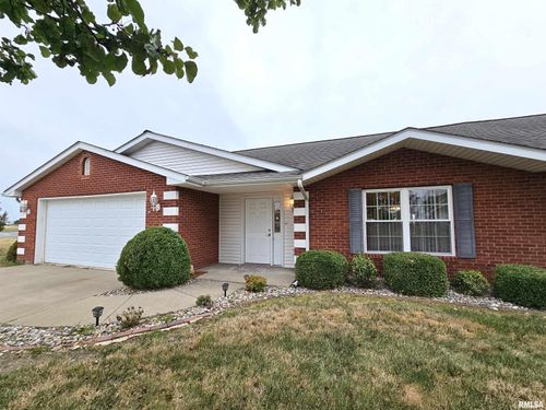 1500 Apache Dr, Marion, IL, 62959-5253 | Card Image
