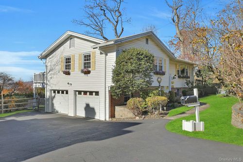 29 Woodland Ave, Tarrytown, NY, 10591-3024 | Card Image