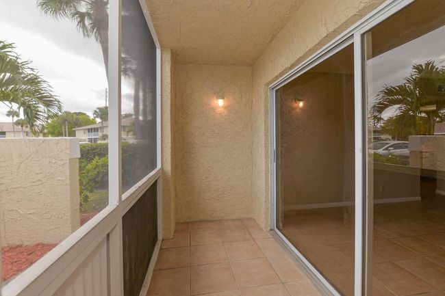 103 - 1540 Se Royal Green Cir, Condo with 2 bedrooms, 2 bathrooms and null parking in Port St. Lucie FL | Image 21