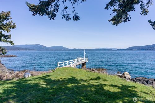 208 Tides End Rd, Lopez Island, WA, 98261-5522 | Card Image
