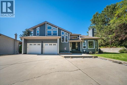 3961 Carnation Dr, Trail, BC, V1R2X1 | Card Image