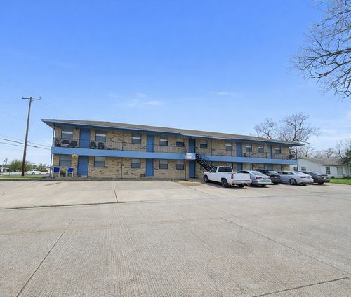 1706 W Cameron Avenue, Rockdale, TX, 76567 | Card Image