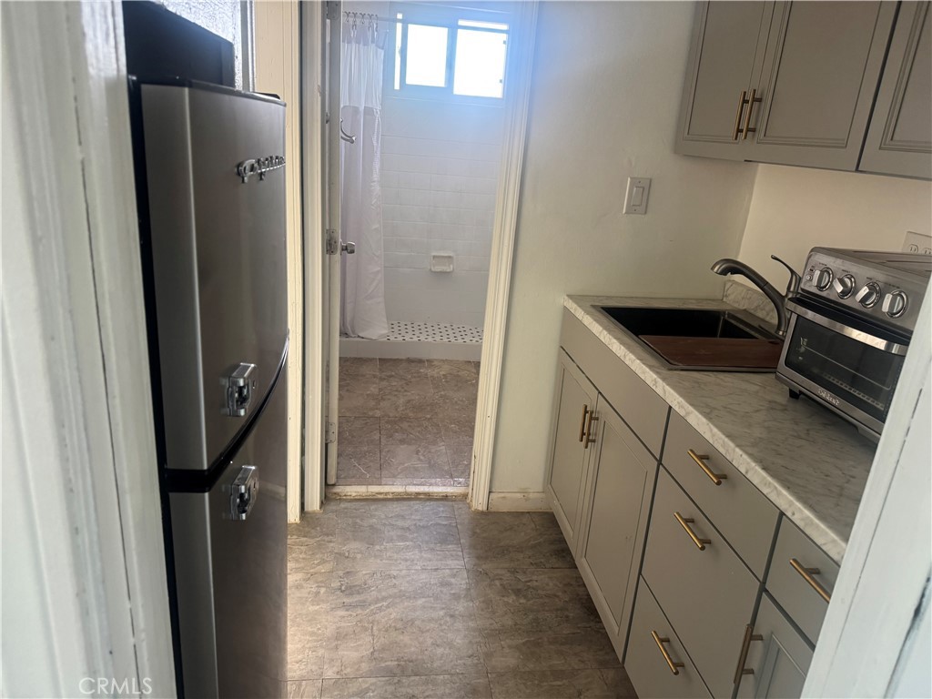 Residential Lease in Riverside 5