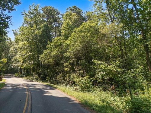 211 Mcdaniel Rd Nw, marietta, GA, 30064-1825 | Card Image