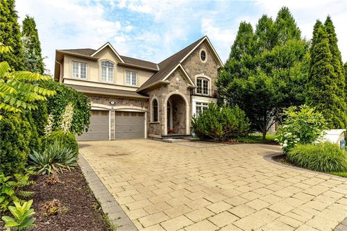 215 Burloak Dr, Oakville, ON, L6L6T6 | Card Image