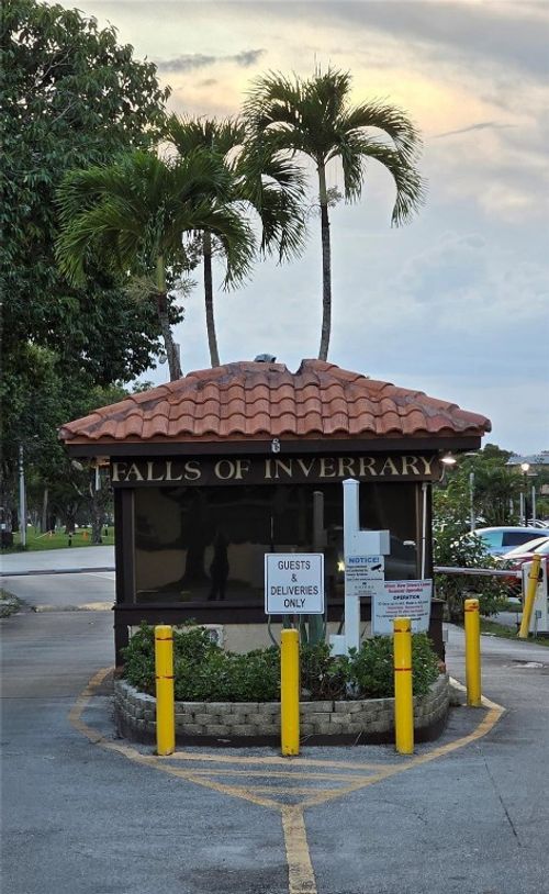 207-6361 N Falls Circle Dr, Lauderhill, FL, 33319-6867 | Card Image