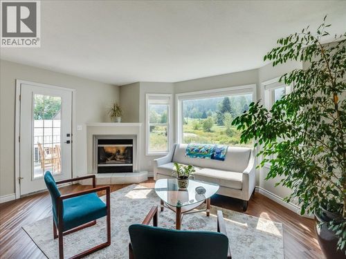 416 Beasley Cres W, Nelson, BC, V1L5Y4 | Card Image