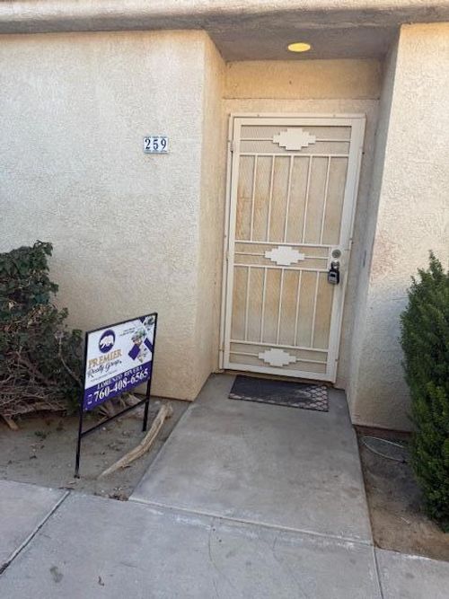 apt-259-47395 Monroe St, Indio, CA, 92201-6730 | Card Image
