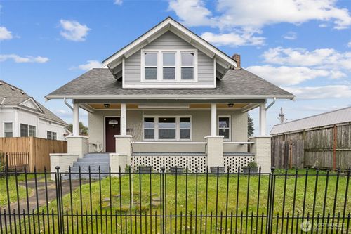 413 2nd St Ne, Puyallup, WA, 98372-3033 | Card Image