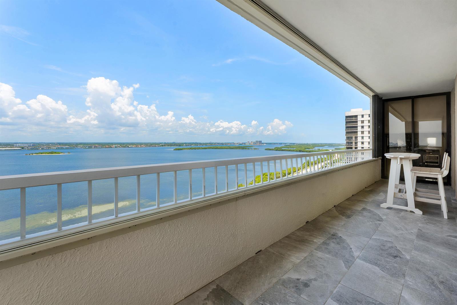 Residential Lease in Singer Island 5