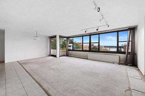 apt-7a-162 9th Ave, Whitestone, NY, 11357-2015 | Card Image