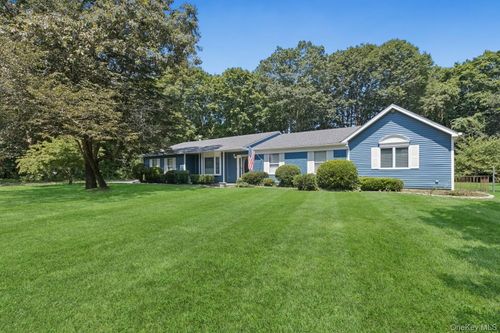 7 Fuller Dr, Ridge, NY, 11961-3114 | Card Image