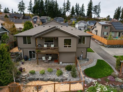 1008 Newton St, Bellingham, WA, 98229-2206 | Card Image