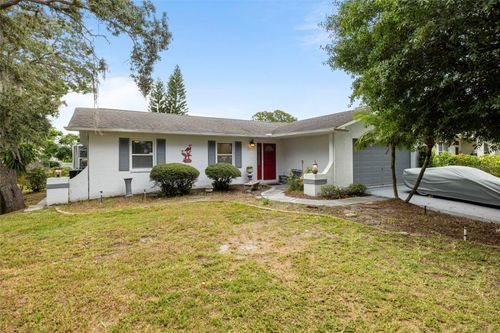 818 Eunice Dr, TARPON SPRINGS, FL, 34689-2417 | Card Image