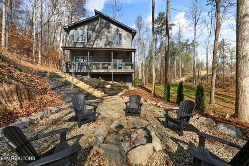 2825 Whisper Creek Ln, Sevierville, TN, 37862-7884 | Card Image