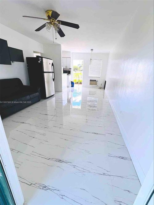 apt-209-7401 Pines Blvd, Pembroke Pines, FL, 33024-7202 | Card Image