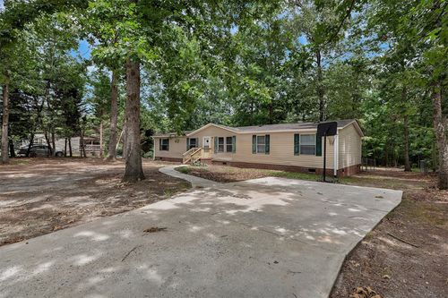 127 Sue Ella Ct, Townville, SC, 29689-4449 | Card Image