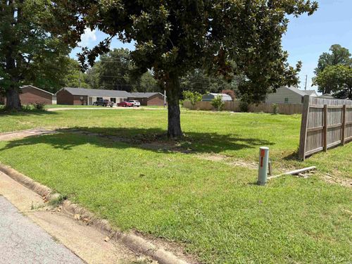 814 Terry St N, Wynne, AR, 72396-2246 | Card Image