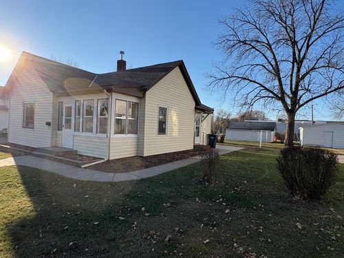 320 12th St S, Benson, MN, 56215-1815 | Card Image