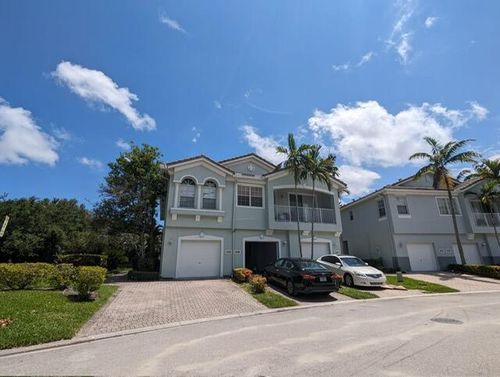 3189 Laurel Ridge Cir, Riviera Beach, FL, 33404-1840 | Card Image