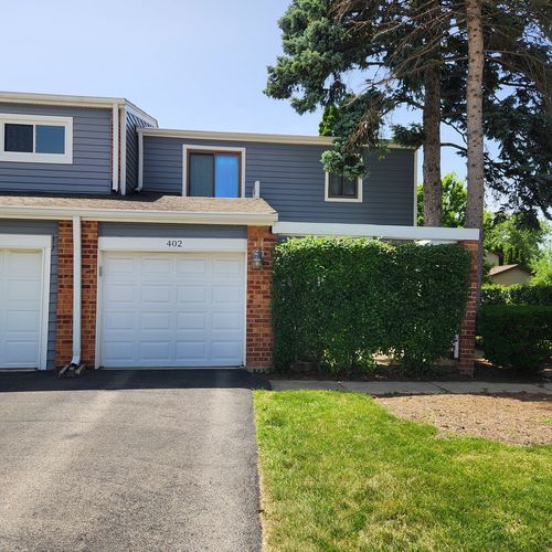 402 Honey Locust Dr, Wheeling, IL, 60090-6218 | Card Image