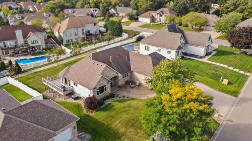 3151 Bent Tree Hills Dr, New Brighton, MN, 55112-8413 | Card Image