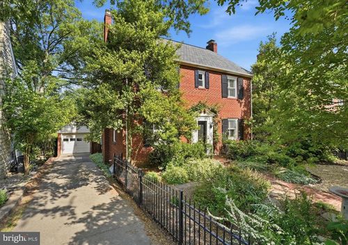 1911 N Harvard St, ARLINGTON, VA, 22201-5120 | Card Image