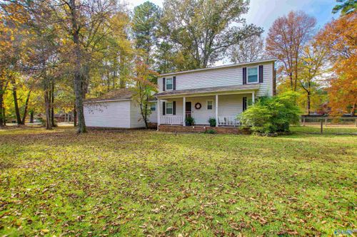 4711 Pineywood Dr Sw, Decatur, AL, 35603-4916 | Card Image