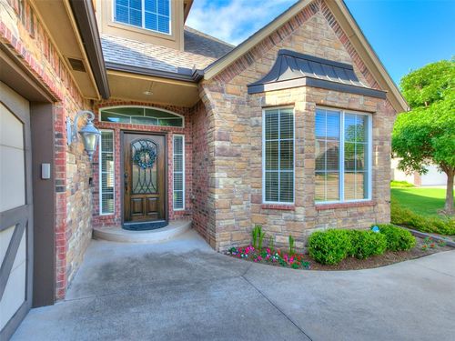 2812 Verona Ct, Edmond, OK, 73034-6760 | Card Image
