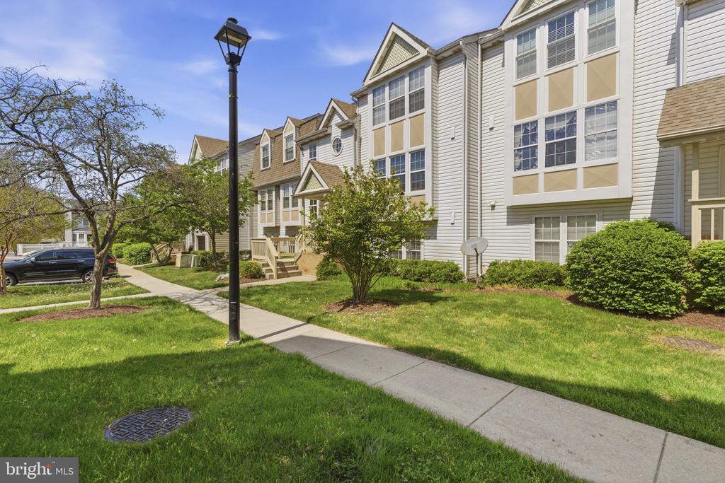 Residential in LAUREL 5