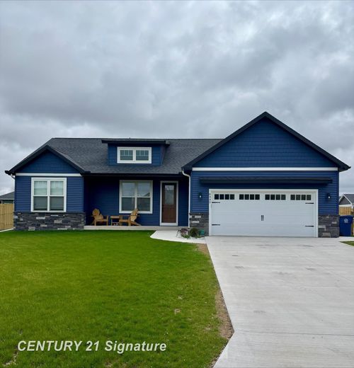 8442 Oakhill Drive, Tittabawassee Township, MI, 48623 | Card Image