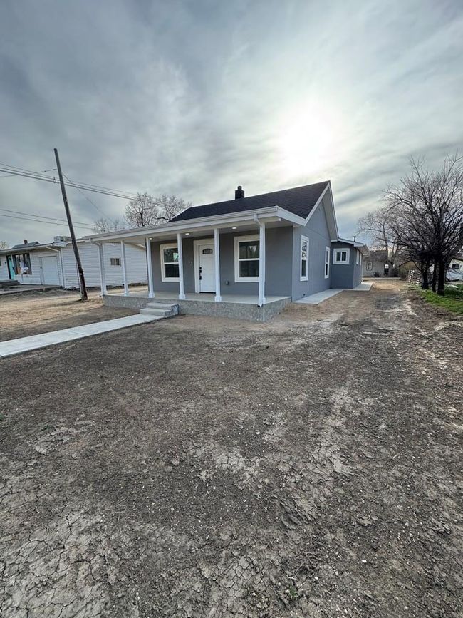 433 Grove Ave, House other with 5 bedrooms, 2 bathrooms and 2 parking in Las Animas CO | Image 5