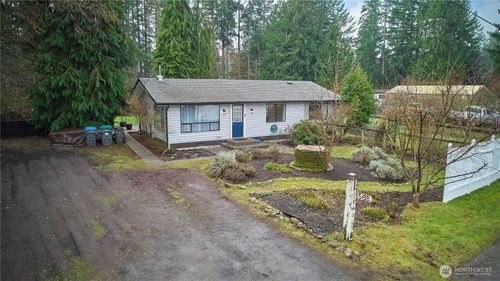 1568 Se Oregon St, Port Orchard, WA, 98367-9345 | Card Image