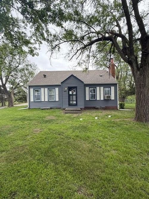9845 State Route C, Savannah, MO, 64485-9116 | Card Image