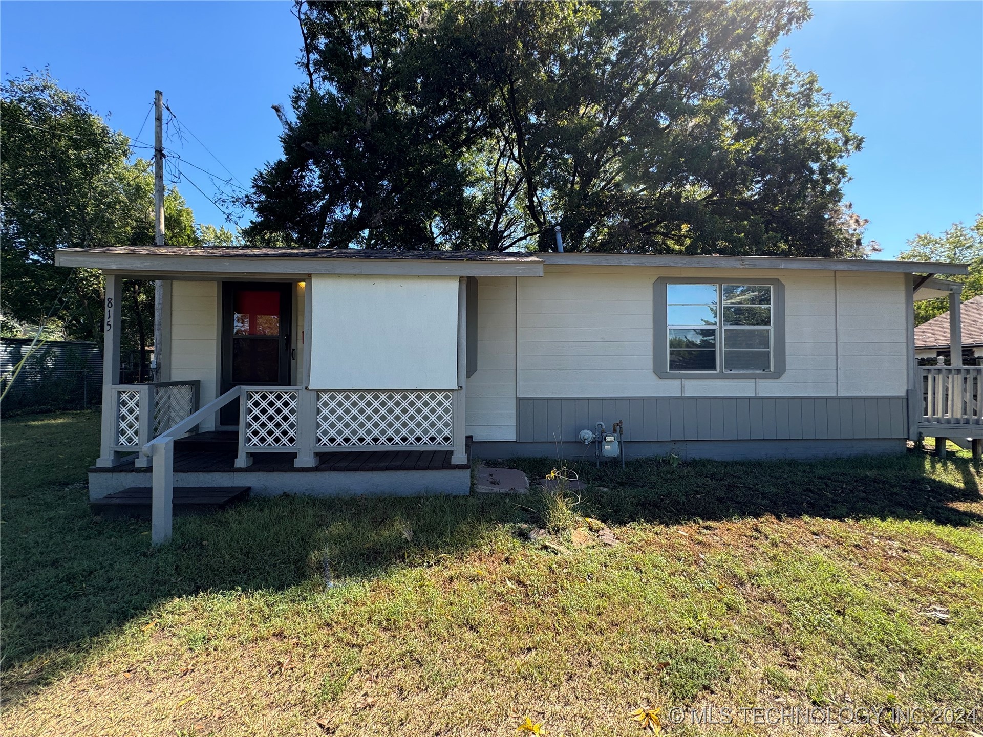 Walnut St, Bristow, OK 74010